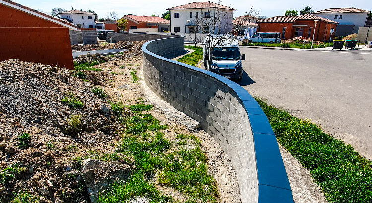 Dessus de mur de clôture en continu couvertine aluminium Toulouse Royalu